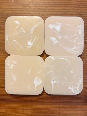 Ririku Square Marbled Coasters - Cream & White